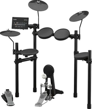 Elektroniset rummut Yamaha DTX452K.