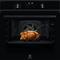 Electrolux Serie 500 SurroundCook with SteamBake OOP828NB, uuni – kuva 2