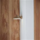 FRANDSEN LED-akkukäyttöinen seinävalaisin Grasp, hiekanharmaa, leveys 15 cm