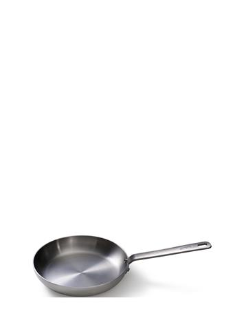 Skottsberg ruostumattomasta teräksestä valmistettu paistinpannu 24/28cm : Paistinpannun koko - 24cm