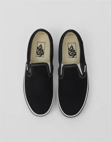 VANS - Musta - Ua Classic Slip-On
