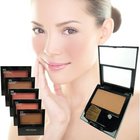 Kermainen poskipuna Revlon Naughty Nude 5g