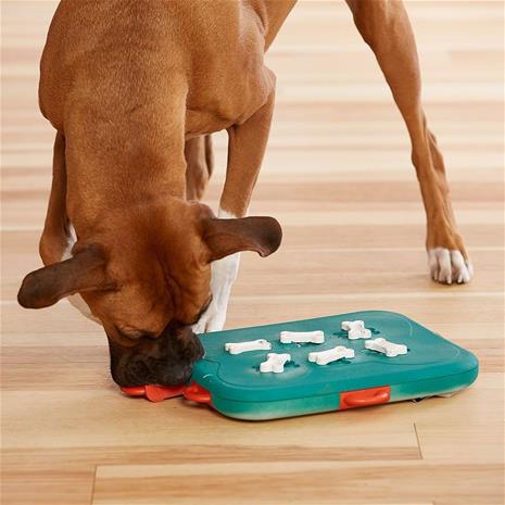 Outward Hound Nina Ottosson Casino - Educational Game [67334]