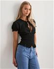 Nelly - Musta - Cute Smock Blouse Top