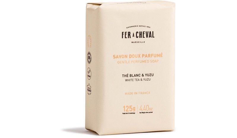 Fer à Cheval Tea & Yuzu Solid Soap 125 kpl – kuva 1/1