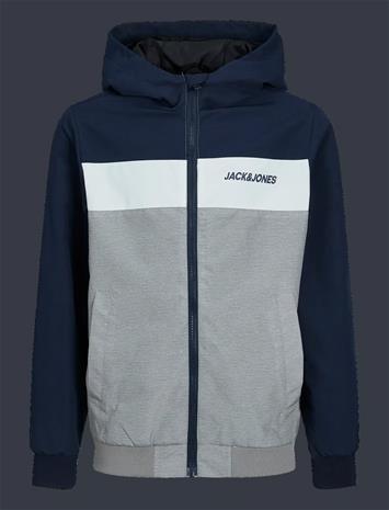 JJJ12200453_224329176
