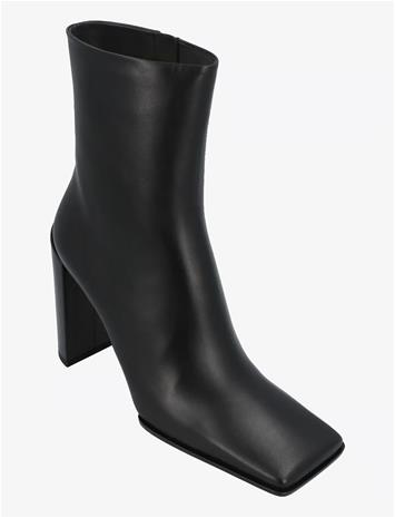Alaia Square-Toe Ankle Boots - Black - 40