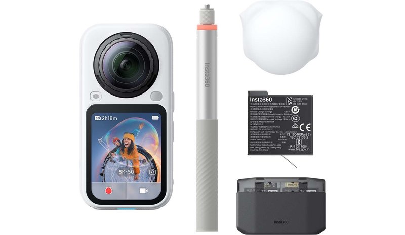 Insta360 X6 Essentials Bundle 93556
