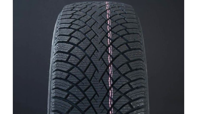 Nokian Hakkapeliitta R5 EV 245/50R19 105R SilentDrive Kitkarenkaat – kuva 1/3