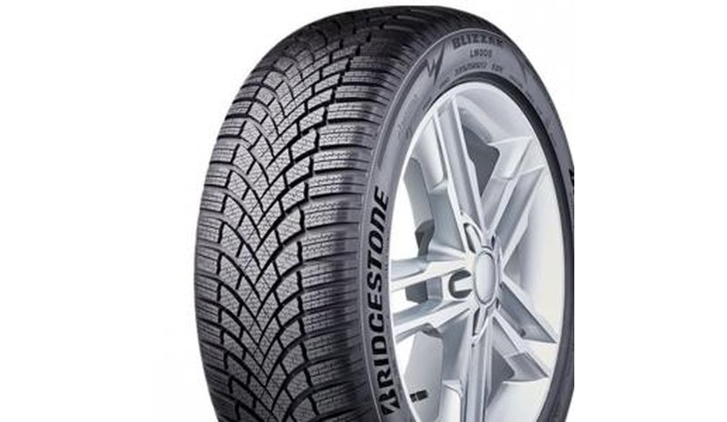 Bridgestone Blizzak LM005 225/55R17 101V XL Kitkarenkaat