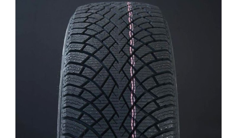 Nokian Hakkapeliitta R5 235/45R19 99T XL Kitkarenkaat – kuva 1/3