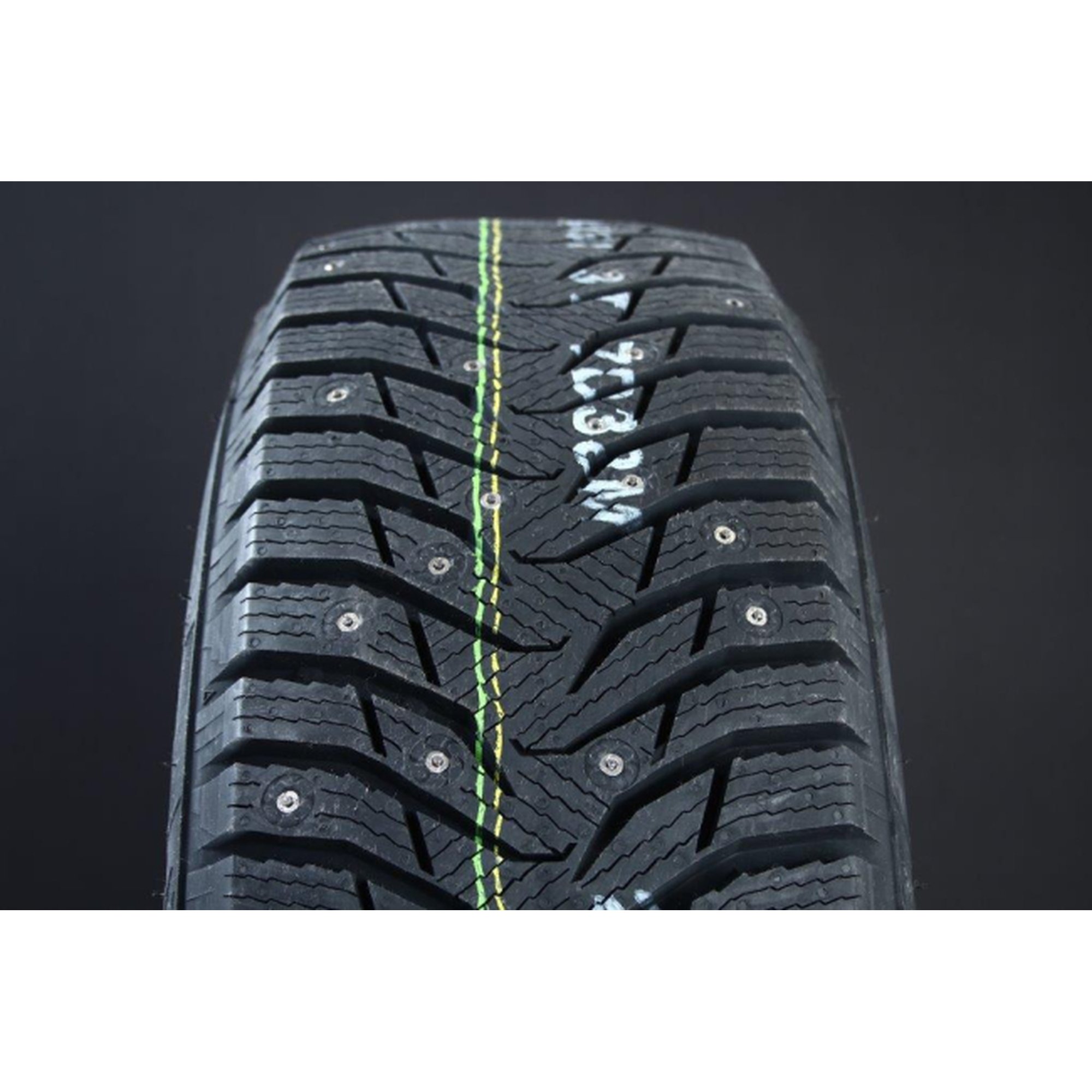 275/40R20 KUMHO WS31 DUBB DOT2022