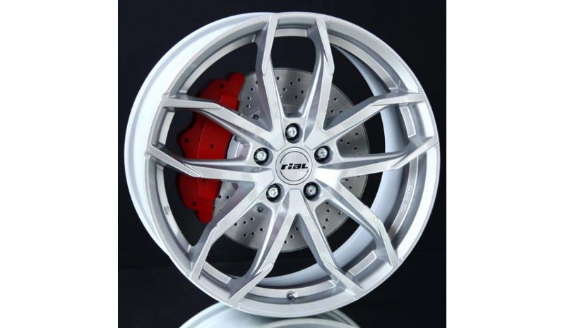 Rial Lucca Polar Silver 8x18 5/114.3 ET50 B67.1 – kuva 1/2