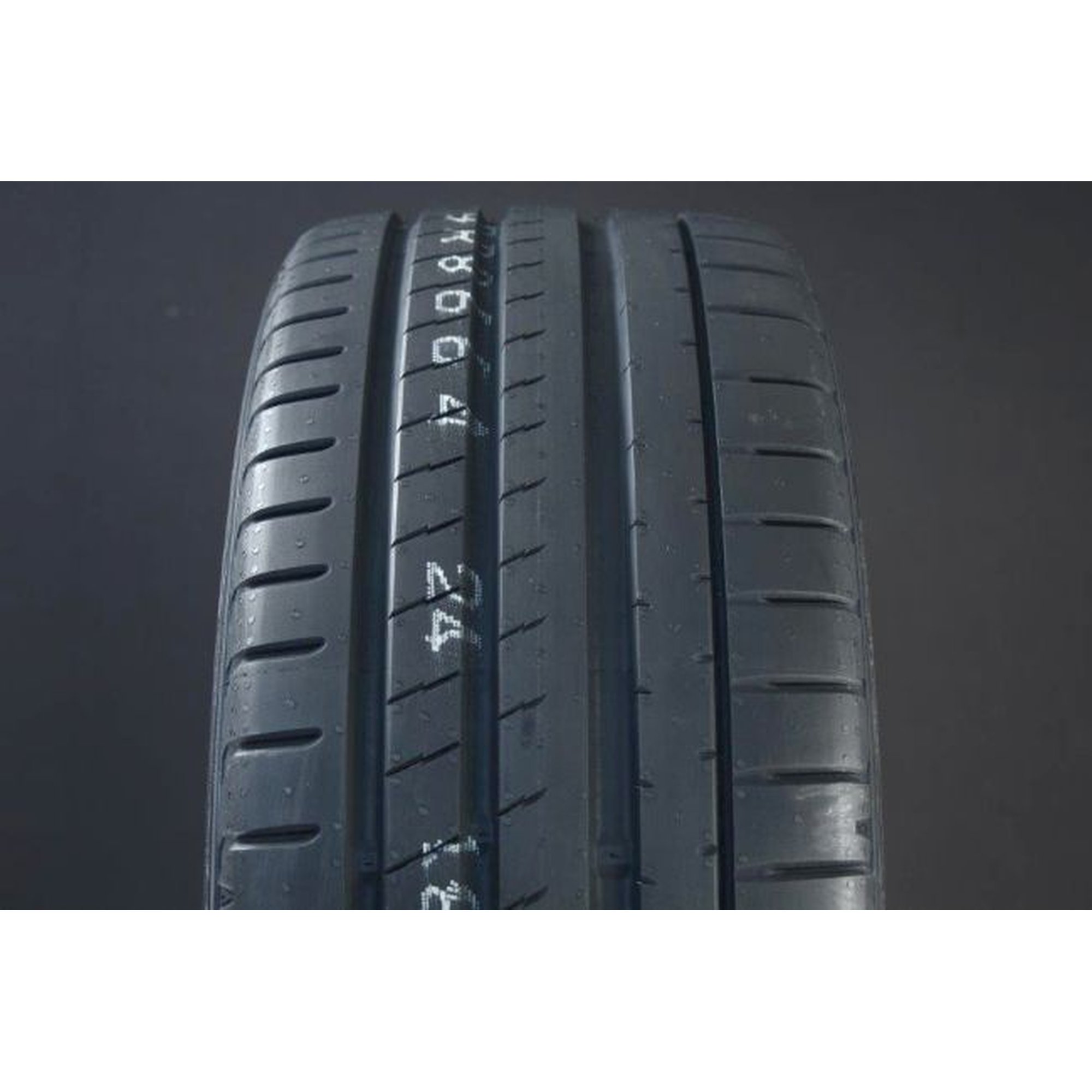 275/50R20 YOKOHAMA ADVAN SPORT V107
