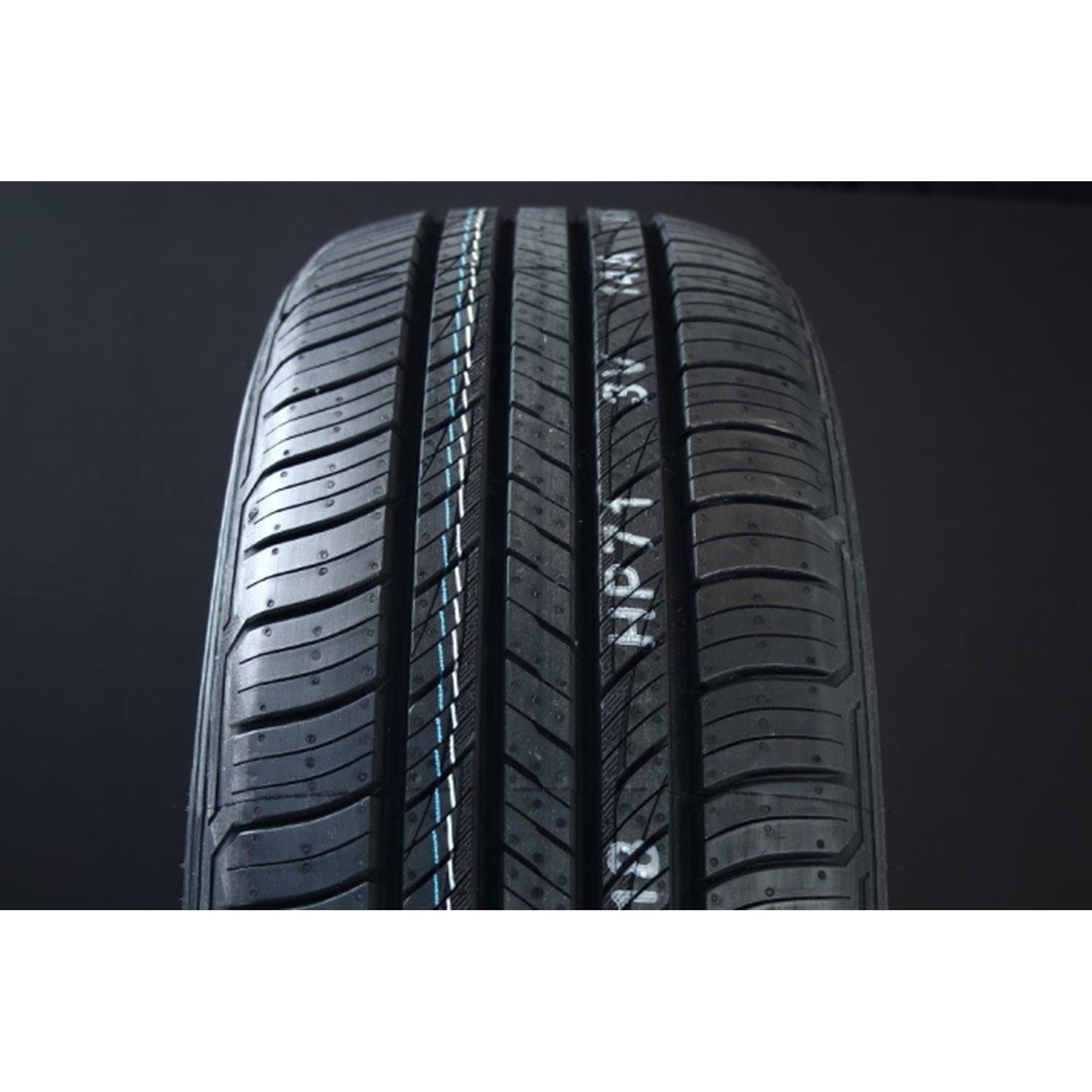 235/60R18 KUMHO CRUGEN HP71
