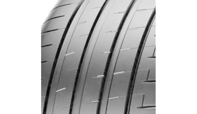 P Zero PZ5 245/40 R20 99W