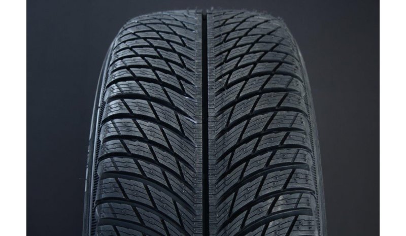 Pilot Alpin 5 285/40 R22 110V