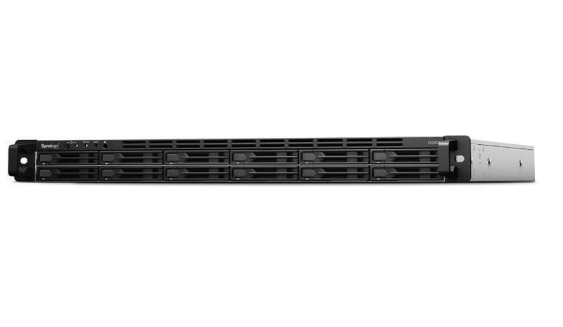Synology FlashStation FS2500 NAS- ja tallennuspalvelimet Teline ( 1U ) Ryzen Embedded V1780B 8 GB DDR4 0 TB Musta, Harmaa FS250
