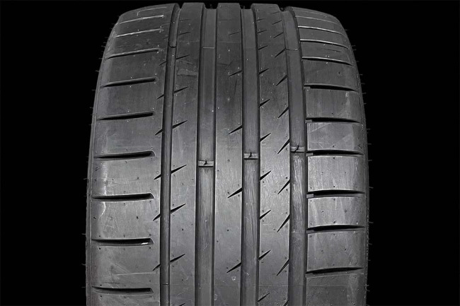275/45R22 GRIPMAX SUREGRIP PRO SPORT