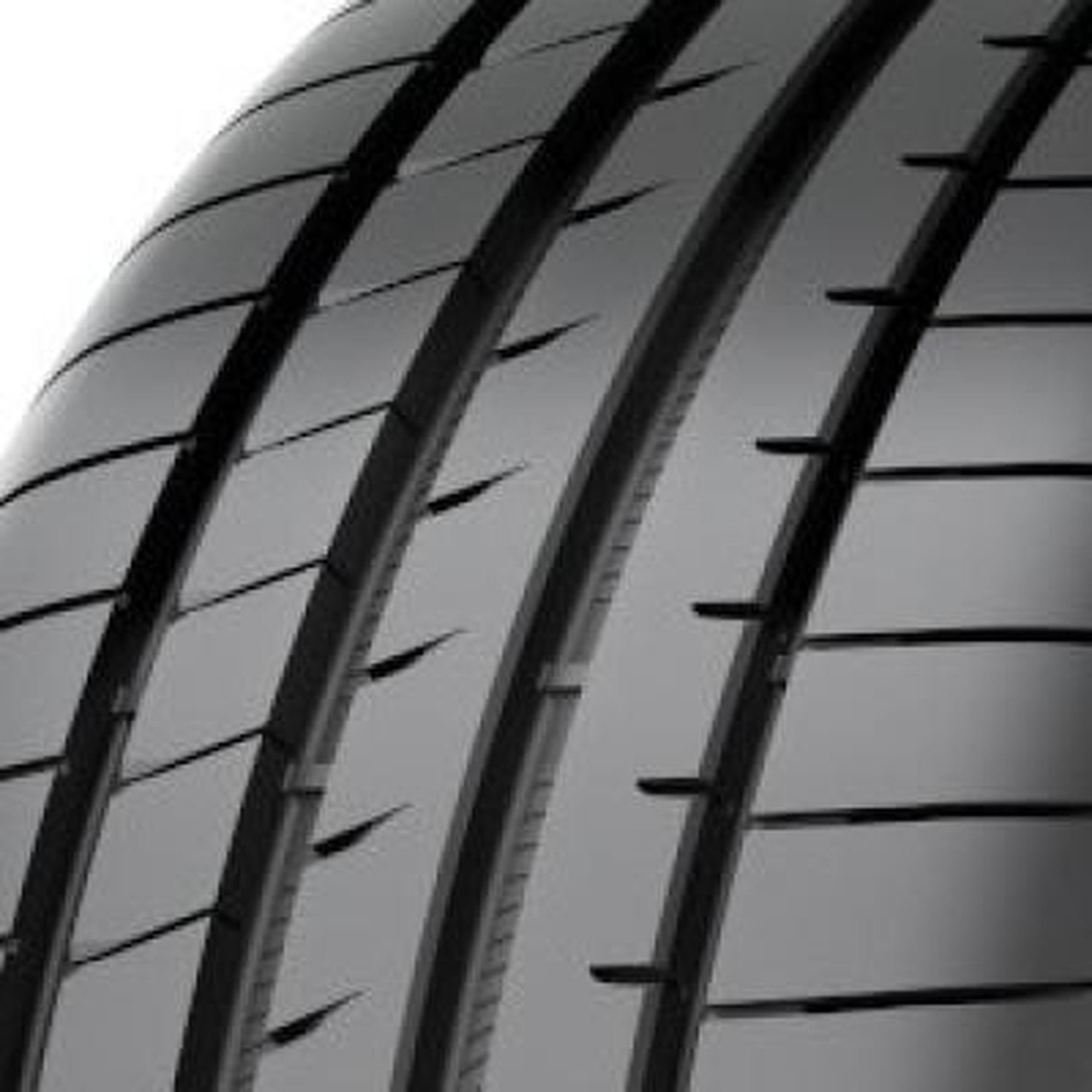 Summer 255/55 R18 109V