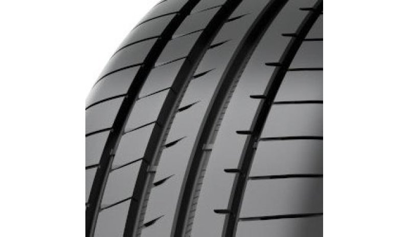 Summer 235/55 R17 103V – kuva 1/1