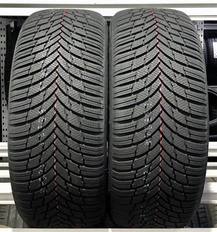 Winterhawk 4 245/45 R19 102V