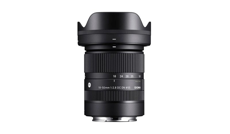 Sigma 18-50mm f / 2.8 DC DN Canon RF 585972