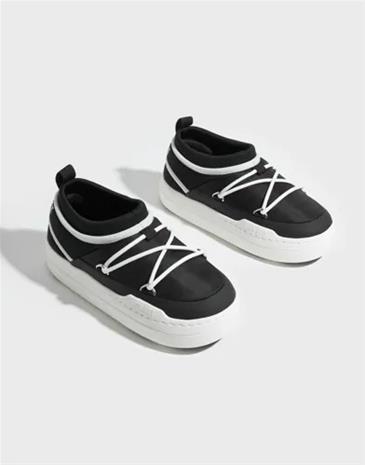 Moonboots - Musta - Mb Park Icon