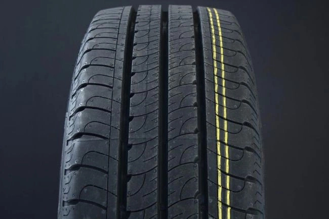 Goodyear EfficientGrip Cargo 2 215/60R17 109T