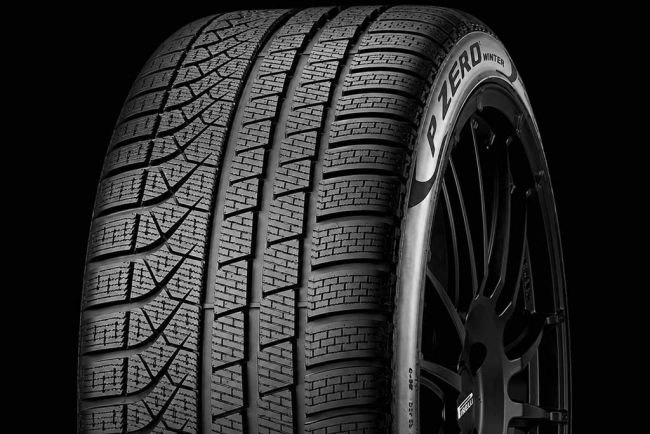 P Zero Winter 265/35 R20 102V