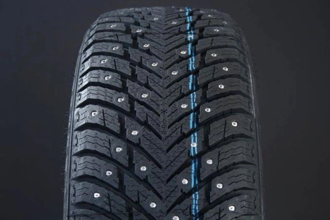 Nokian Hakkapeliitta 10 SUV 235/55R20 102T Nastarenkaat