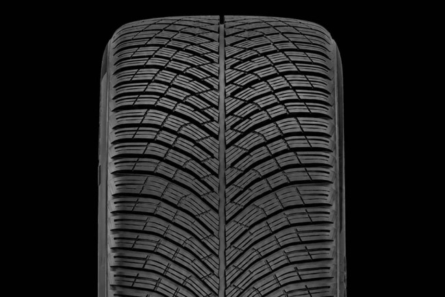 P Zero Winter 2 245/35 R21 96W