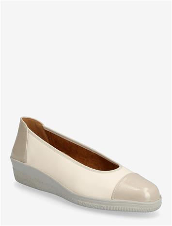 Gabor Wedge Pumps - Cream - 42
