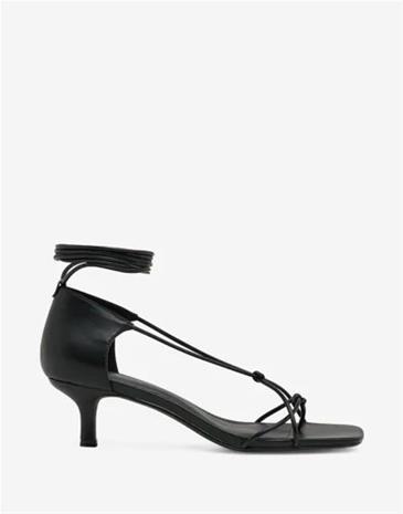 Nelly - Musta - Thin Strap Heel