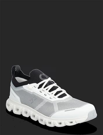 On Cloud 6 Versa - White - 46