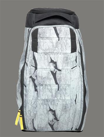 Db Journey Hugger Backpack 30L - Silver - ONE SIZE