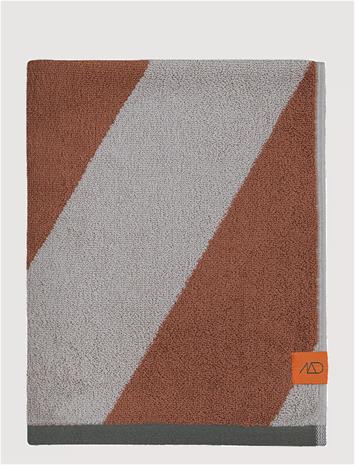Mette Ditmer Diagonal pyyhe Brick, 50x90 cm