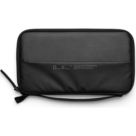 Db Essential Passport Cover passikotelo, musta