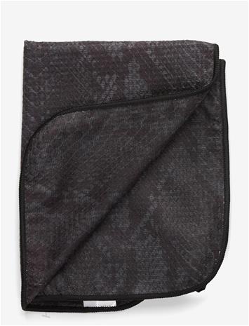 COBRA Cobra Snakeskin Towel - Black - ONE SIZE