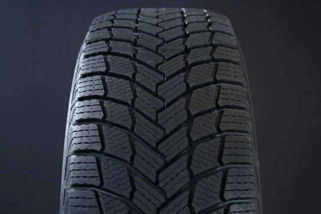 Michelin X-Ice Snow DOT 22/2025 – kuva 4/4