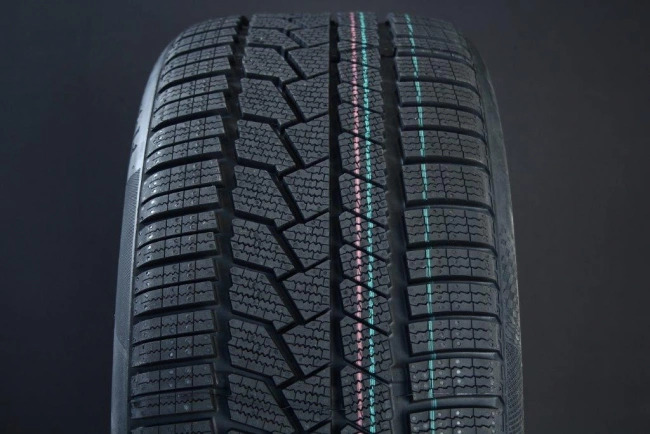 Continental 285 / 35R22