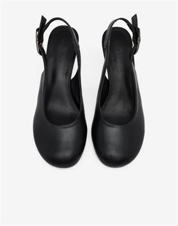 Nelly - Musta - Round Toe Slingback