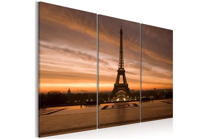 Kuva - Eiffel Tower at dusk