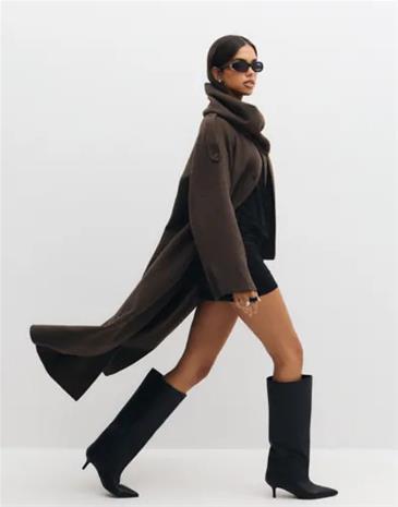 Nelly - Musta - Perfect Pointy Boot