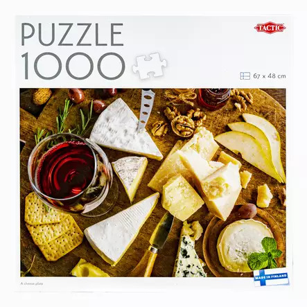 Tactic Lovers A cheese plate