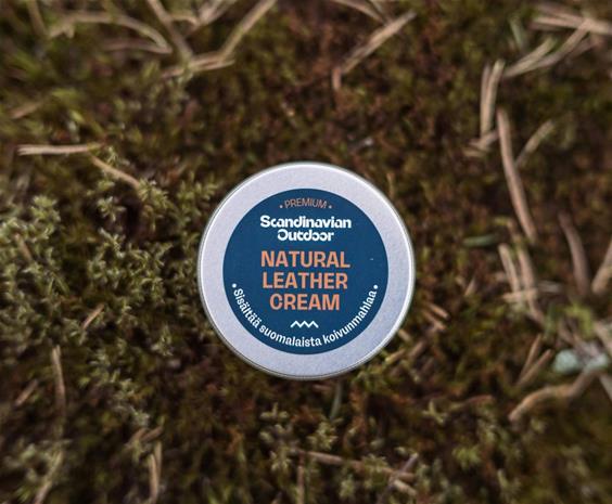 Vuota Vuota X Scandinavian Outdoor Premium Natural Leather Cream