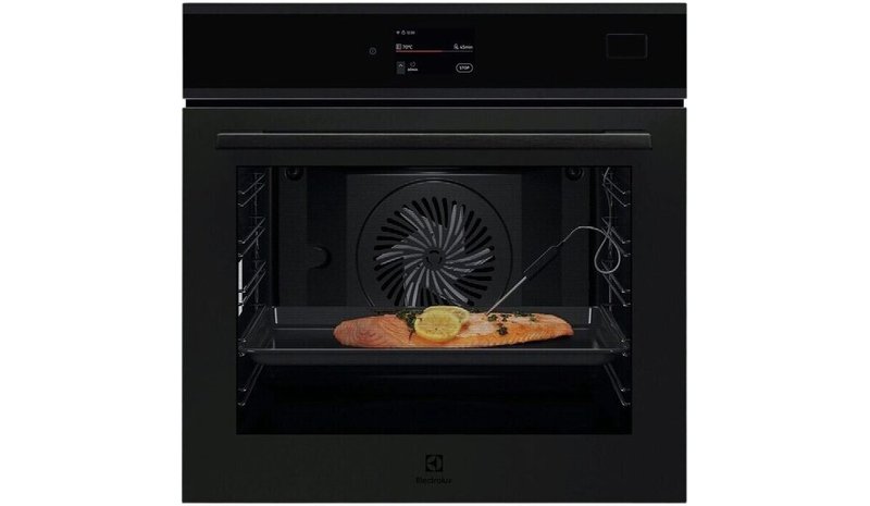 Electrolux 800 MealAssist SteamPro EOB9S3XT, uuni – kuva 1/1